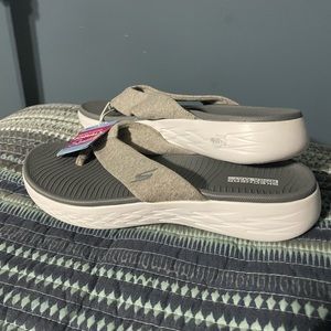 Sketchers GoWalk Sandals